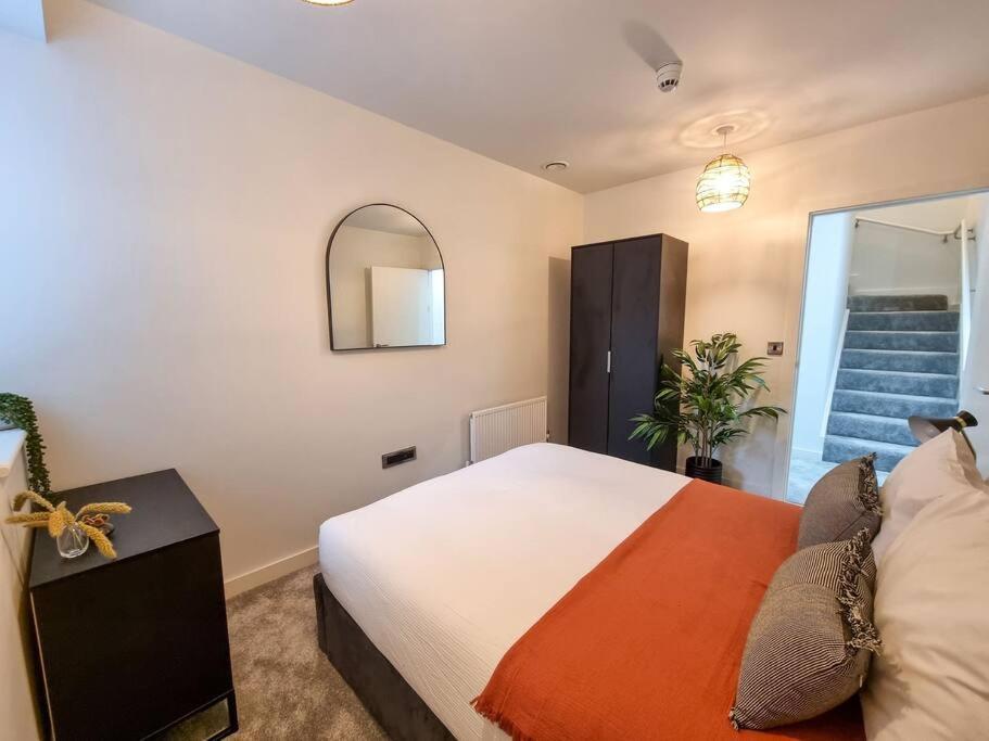 Stunning 4-Bedroom Townhouse With Free Parking Manchester Exterior foto